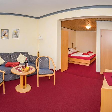 Hotelpension Schroeder Вилинген Екстериор снимка