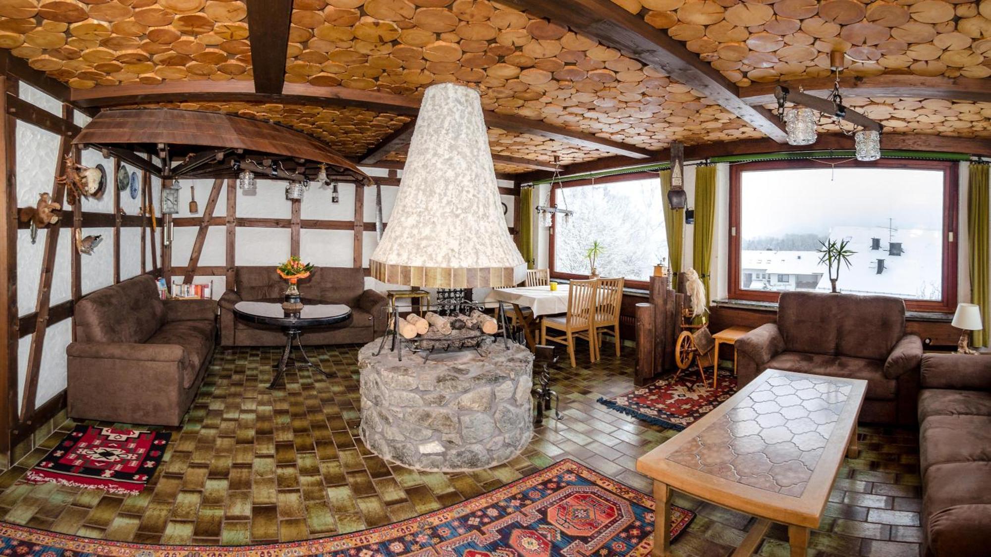 Hotelpension Schroeder Вилинген Екстериор снимка
