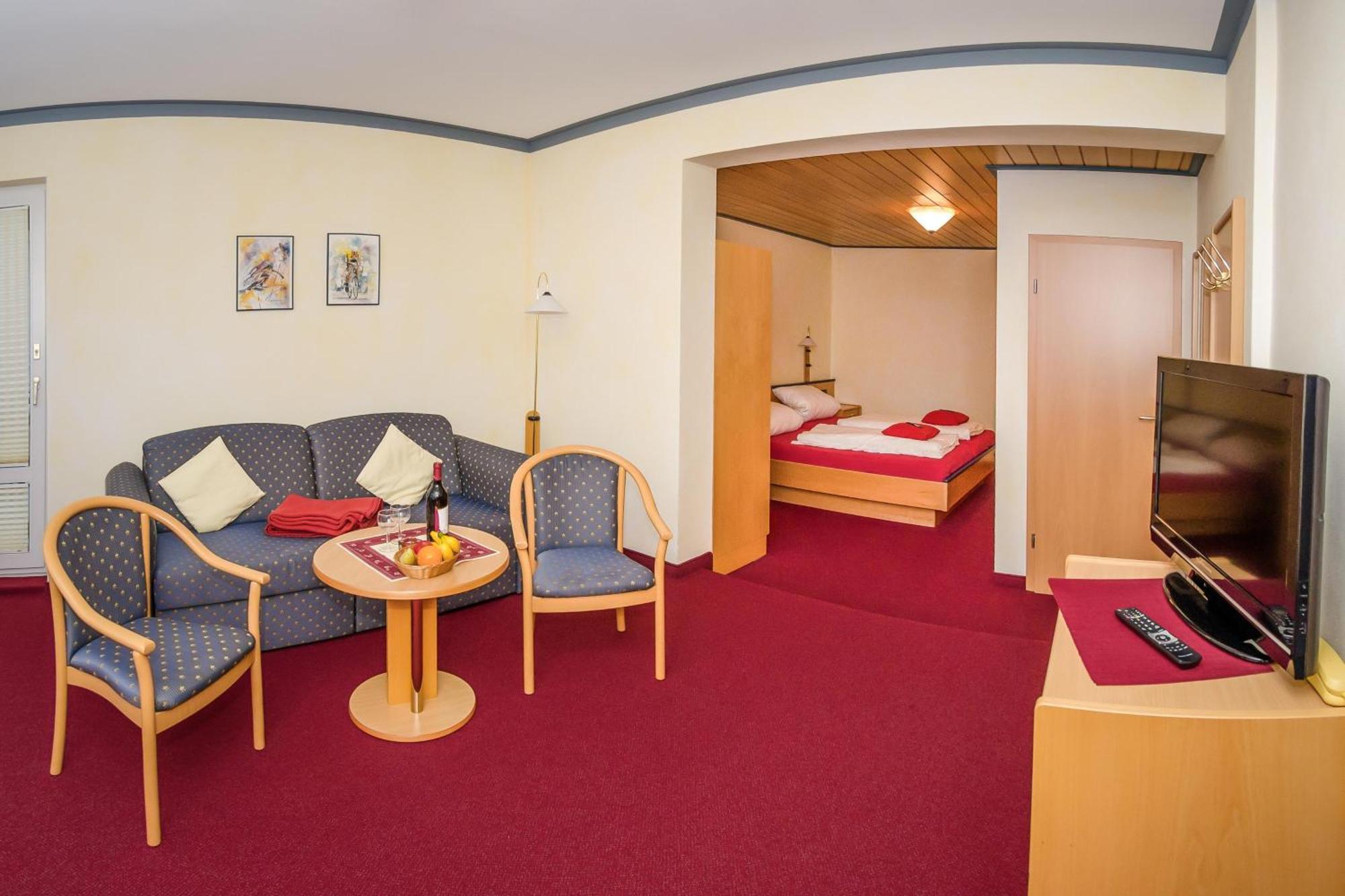 Hotelpension Schroeder Вилинген Екстериор снимка