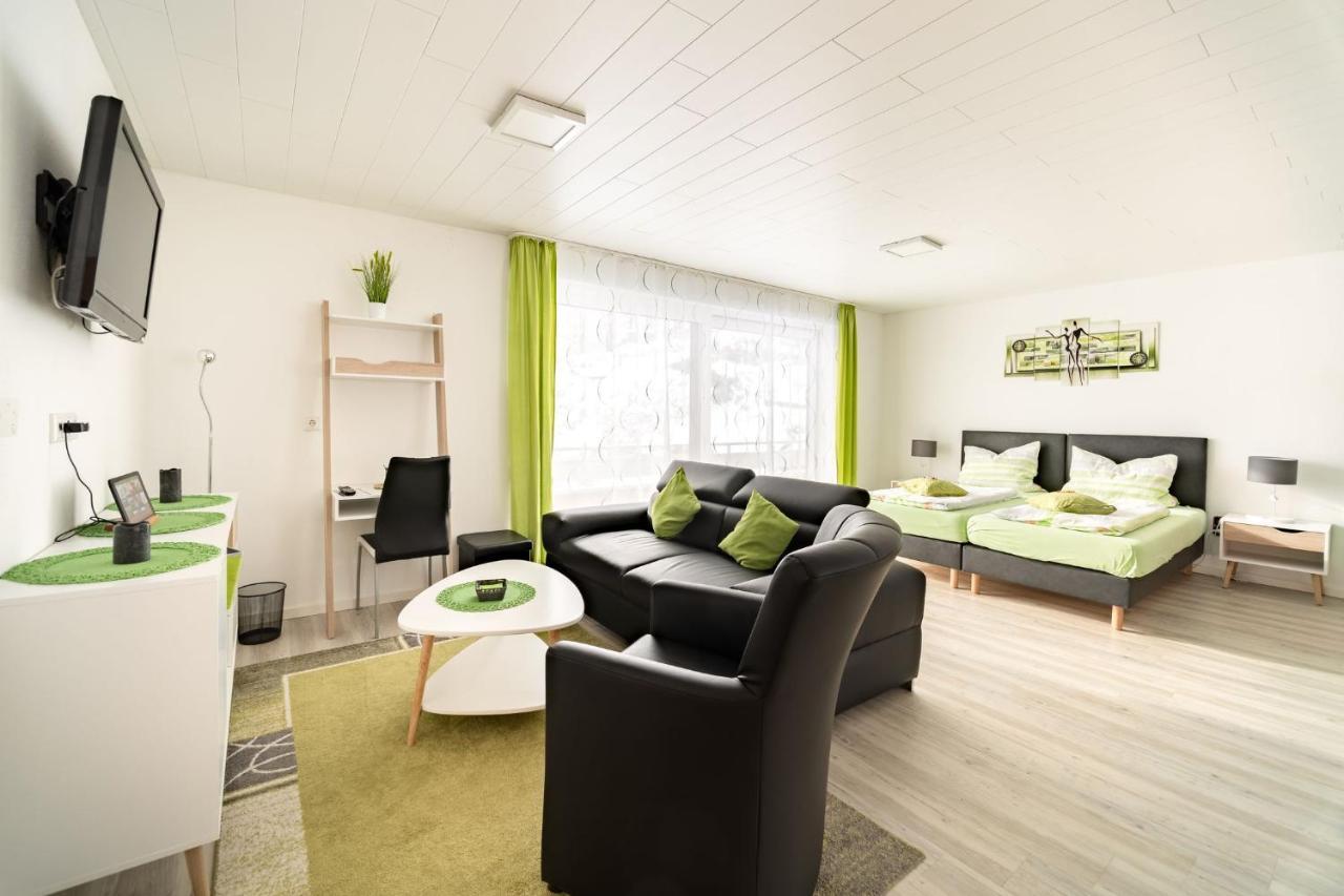 Hotelpension Schroeder Вилинген Екстериор снимка