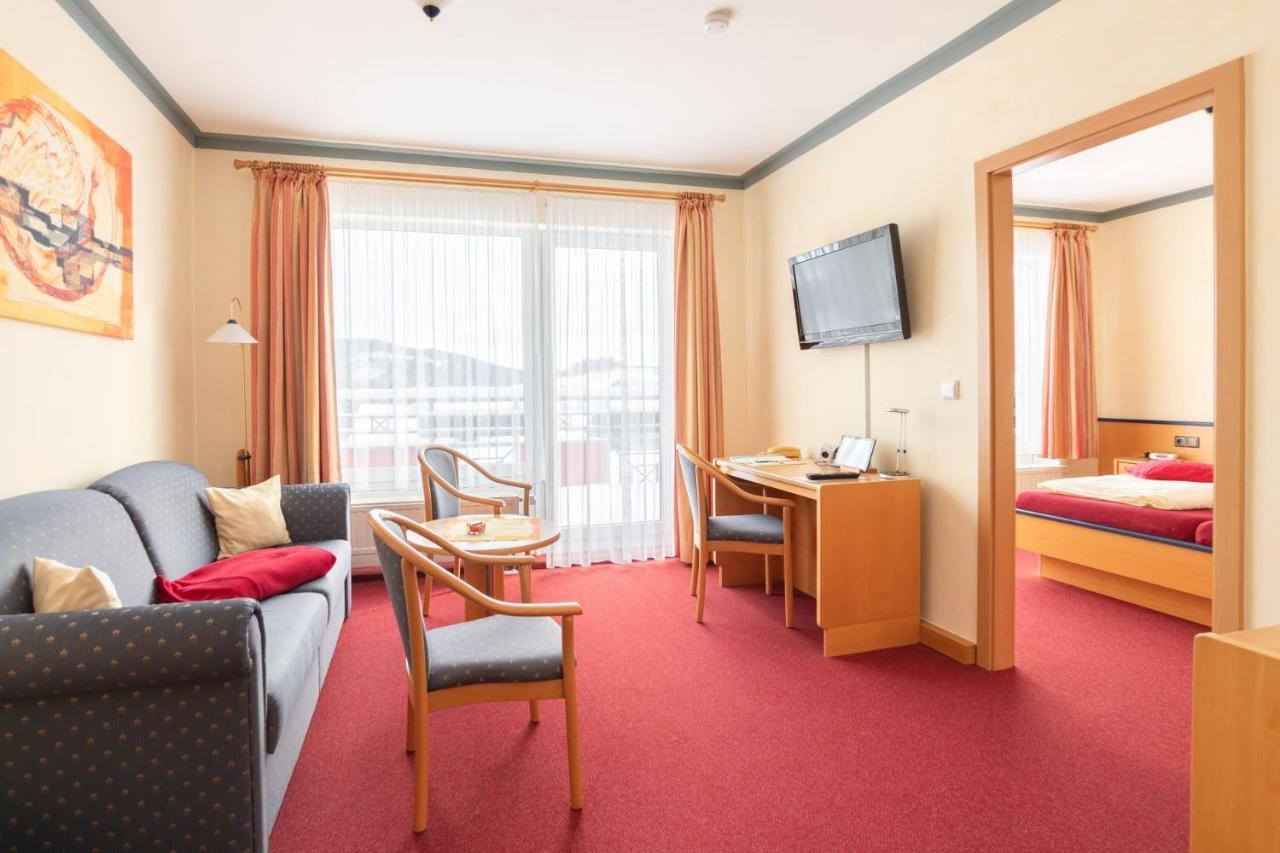 Hotelpension Schroeder Вилинген Екстериор снимка
